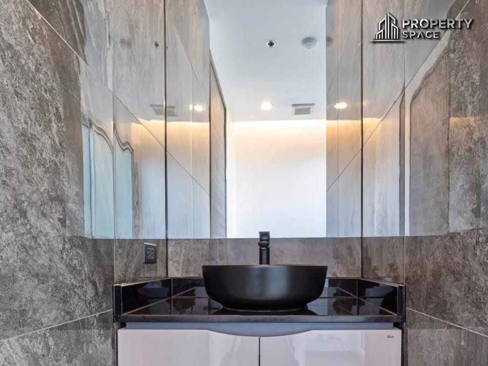 Unparalleled Sea View: Large 2-Bedroom Luxury Unit in The Cove Wongamat Condo For Rent Image 16