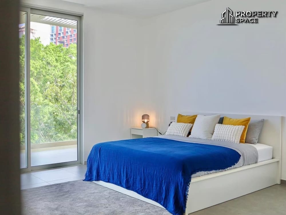 Unparalleled Sea View: Large 2-Bedroom Luxury Unit in The Cove Wongamat Condo For Rent Image 14