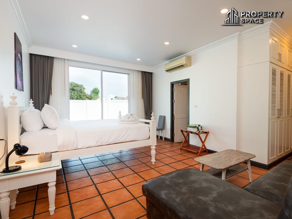 Newly Renovated 4-Bedroom Pool Villa With Daily Rental License For Business in Soi Siam Country Club For Sale Image 13