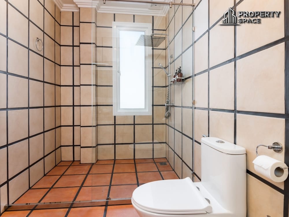 Newly Renovated 4-Bedroom Pool Villa With Daily Rental License For Business in Soi Siam Country Club For Sale Image 26