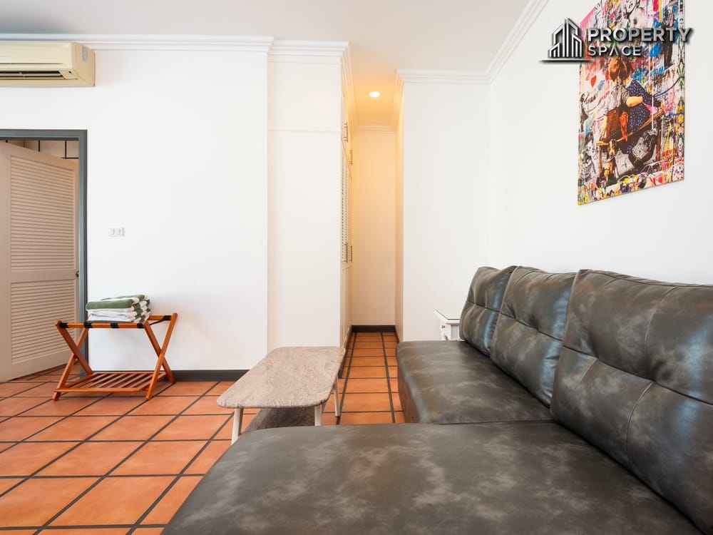 Newly Renovated 4-Bedroom Pool Villa With Daily Rental License For Business in Soi Siam Country Club For Sale Image 15