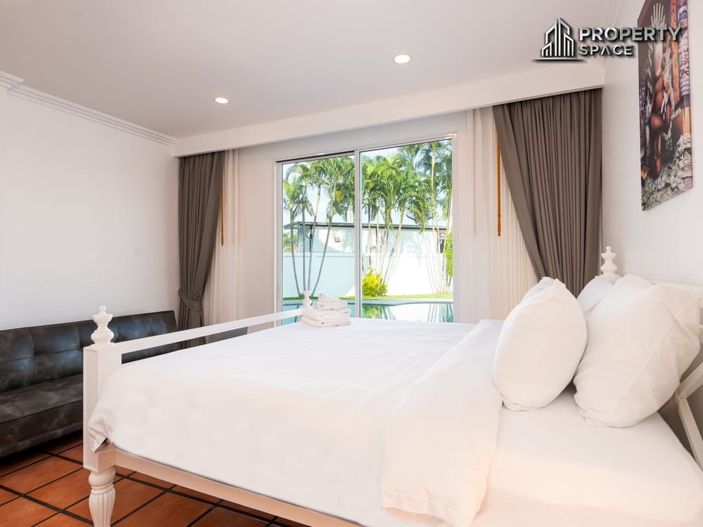 Newly Renovated 4-Bedroom Pool Villa With Daily Rental License For Business in Soi Siam Country Club For Sale Image 22
