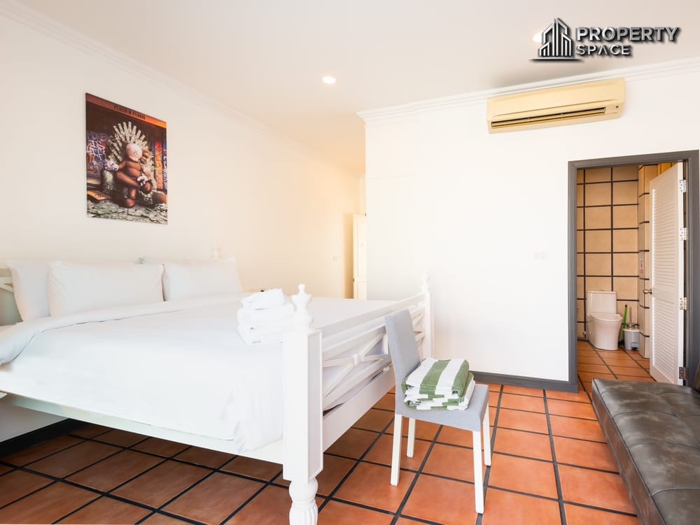 Newly Renovated 4-Bedroom Pool Villa With Daily Rental License For Business in Soi Siam Country Club For Sale Image 25