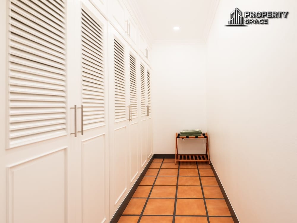 Newly Renovated 4-Bedroom Pool Villa With Daily Rental License For Business in Soi Siam Country Club For Sale Image 30