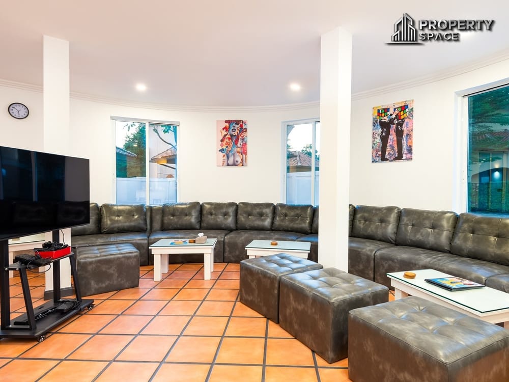 Newly Renovated 4-Bedroom Pool Villa With Daily Rental License For Business in Soi Siam Country Club For Sale Image 7