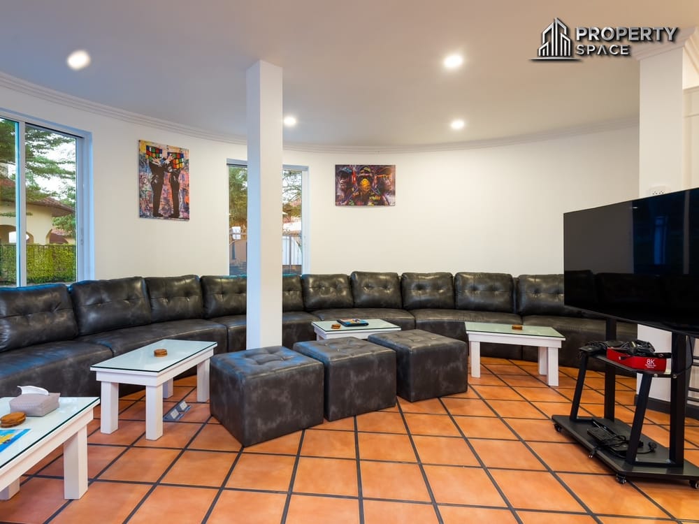 Newly Renovated 4-Bedroom Pool Villa With Daily Rental License For Business in Soi Siam Country Club For Sale Image 6