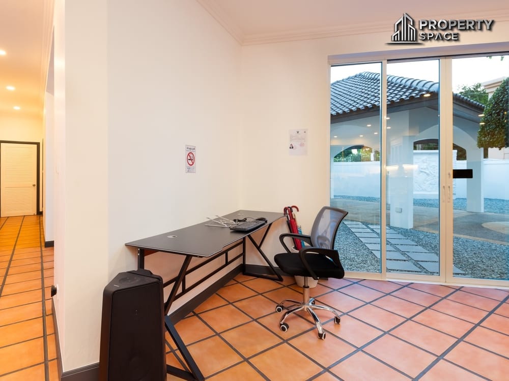 Newly Renovated 4-Bedroom Pool Villa With Daily Rental License For Business in Soi Siam Country Club For Sale Image 23
