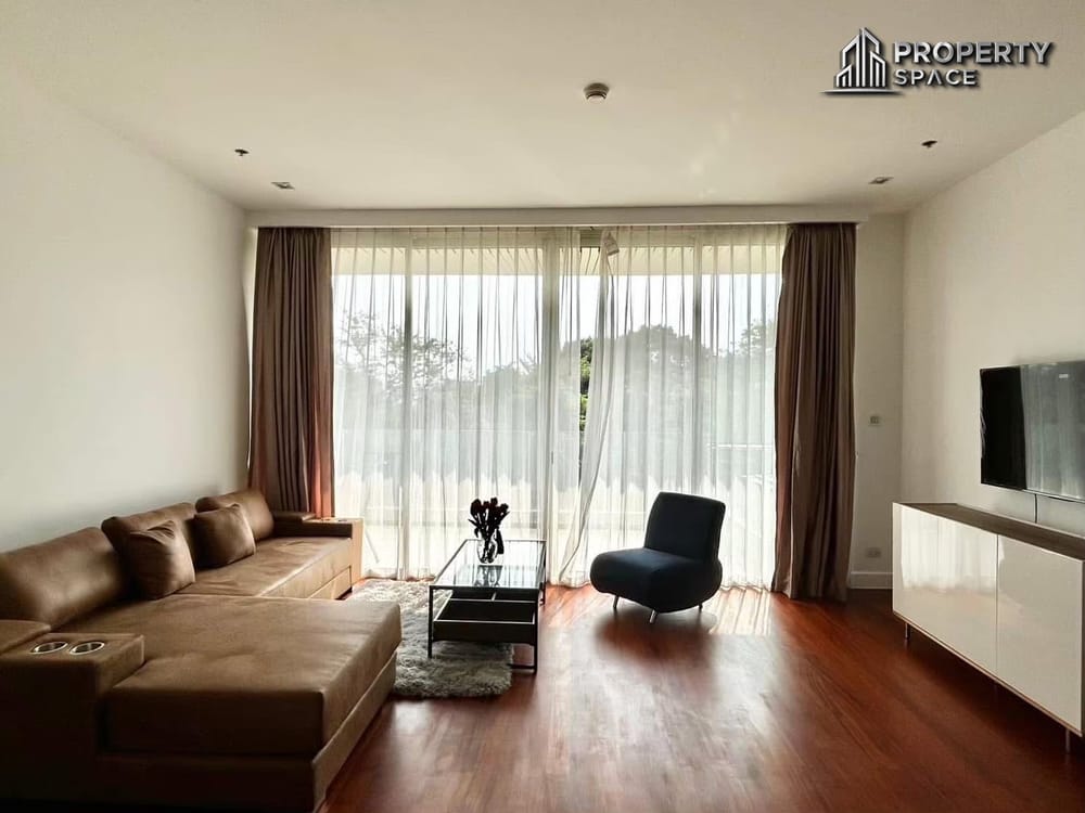 Specious 2-Bedroom Luxury Unit sea view in The Cove Pattaya for Rent Image 8