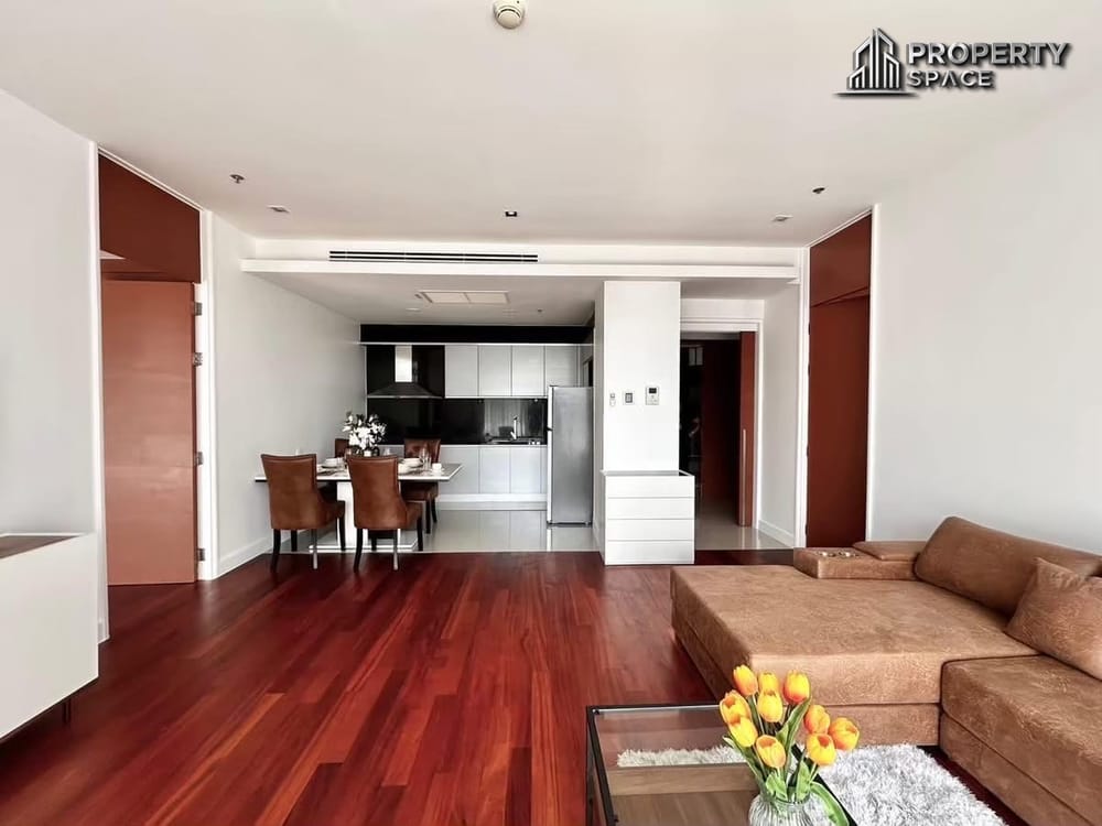 Specious 2-Bedroom Luxury Unit sea view in The Cove Pattaya for Rent Image 5