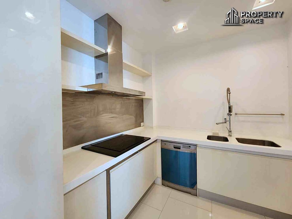 Beachfront 2-Bedroom Condo In The Sanctuary Wongamat For Sale And Rent Image 13
