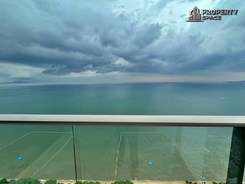 Stunning 2-Bedroom Beachfront Condo with Sea View (FQ) in Copacabana Beach Jomtien For Sale Image 3