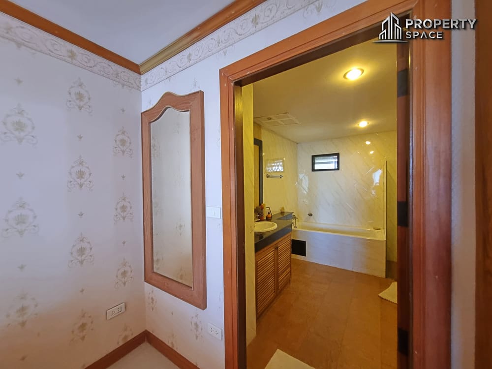 1 Bedroom Condo Sea View (FQ) In Nova Mirage Wongamat Pattaya For Sale Image 15