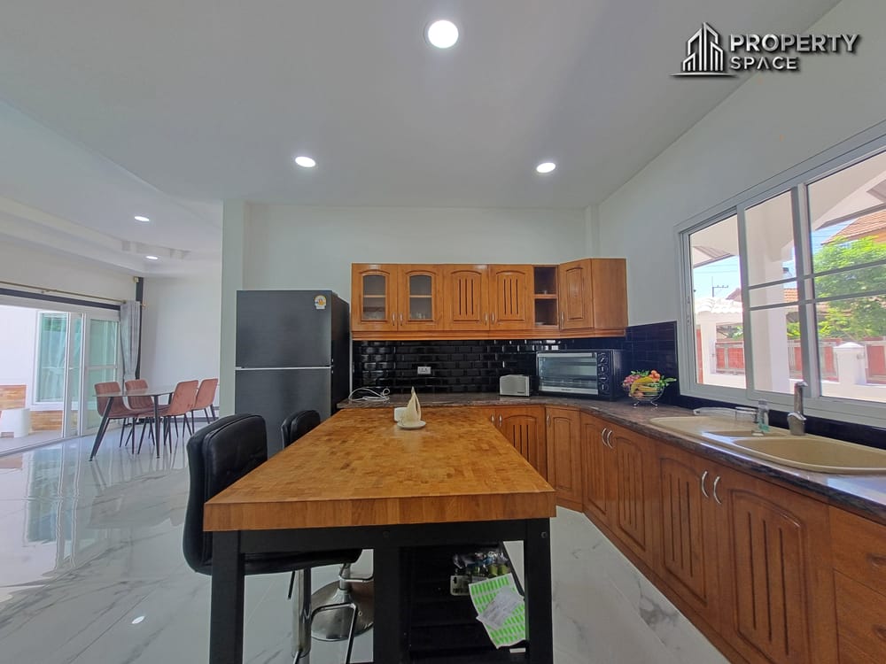 Newly Renovated 4 Bedroom Pool Villa In Chaiyapruk2 East Pattaya For Sale And Rent Image 11
