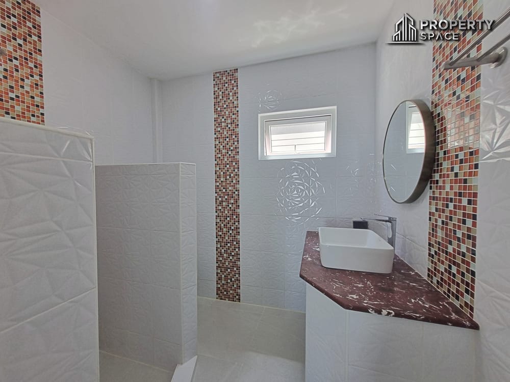 Newly Renovated 4 Bedroom Pool Villa In Chaiyapruk2 East Pattaya For Sale And Rent Image 16