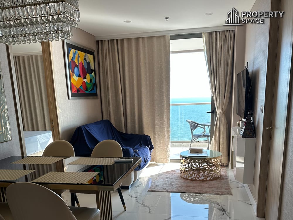 Beautiful 2-Bedroom Beachfront Condo with Sea View (FQ) in Copacabana Beach Jomtien For Sale Image 4