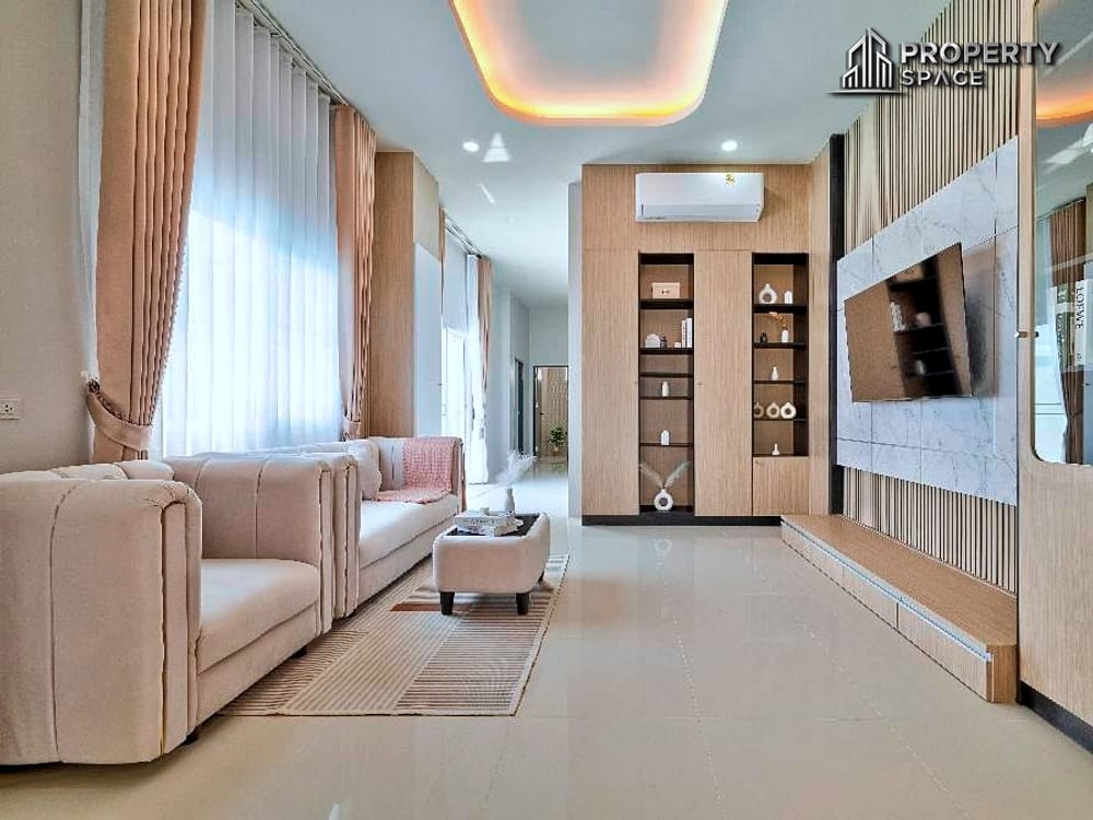 Brand-New Modern 4 Bedroom Pool Villa In East Pattaya for Sale Image 6
