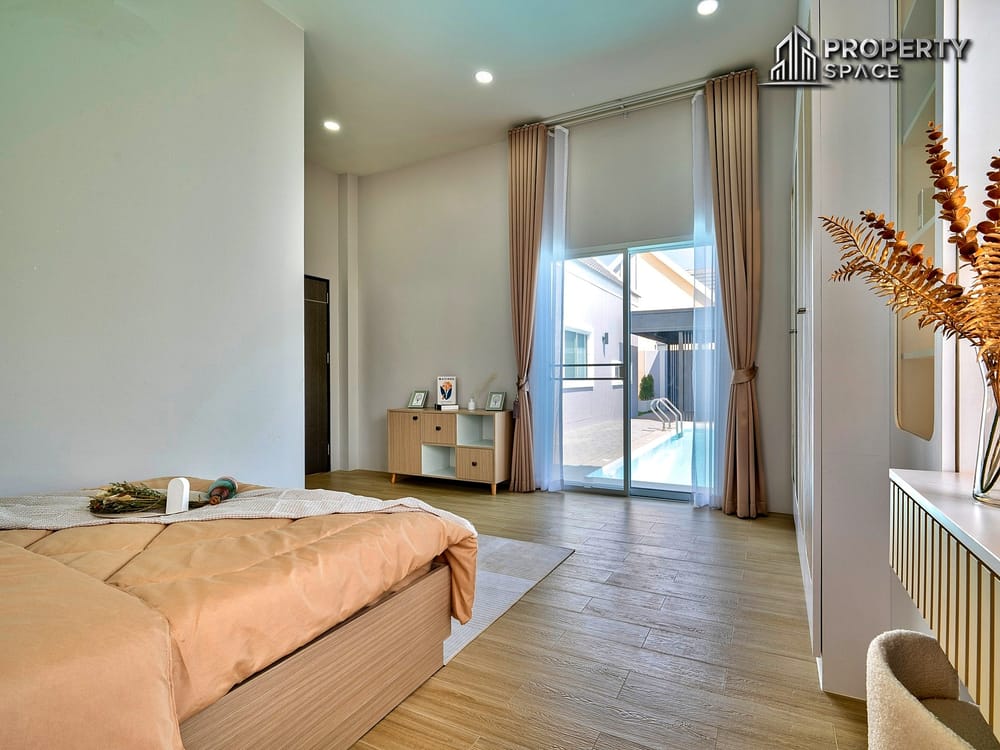 Brand-New Modern 4 Bedroom Pool Villa In East Pattaya for Sale Image 19