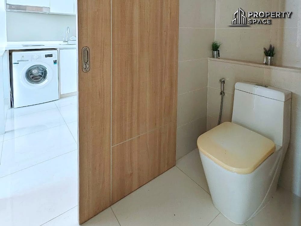 Luxury Sea View 1 Bedroom in Riviera Wongamat Condo For Sale Image 10