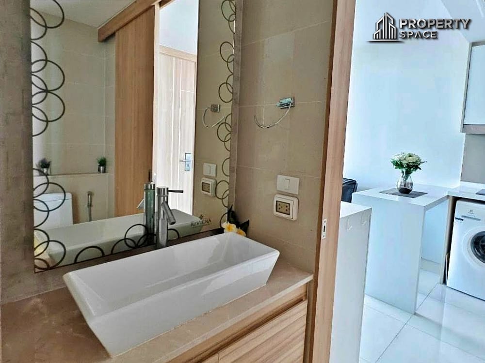 Luxury Sea View 1 Bedroom in Riviera Wongamat Condo For Sale Image 8