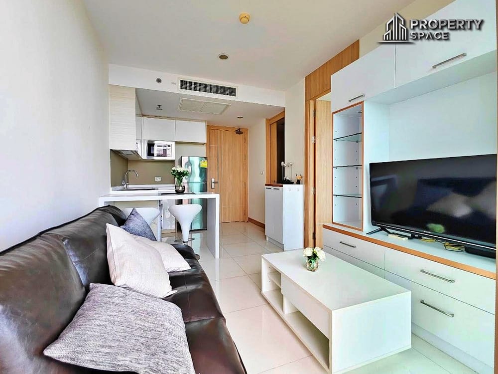 Luxury Sea View 1 Bedroom in Riviera Wongamat Condo For Sale Image 3
