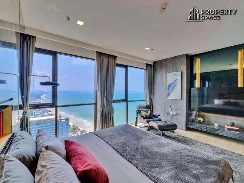 Luxury Beachfront Penthouse 3 Bedroom in Aeras Jomtien Condo For Rent Image 6