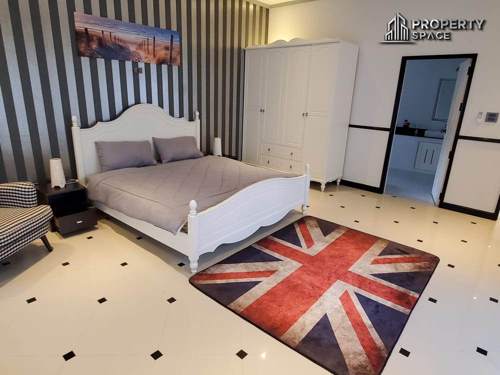Spacious 4-Bedroom Pool Villa With Huge Garden In East Pattaya For Rent Image 14