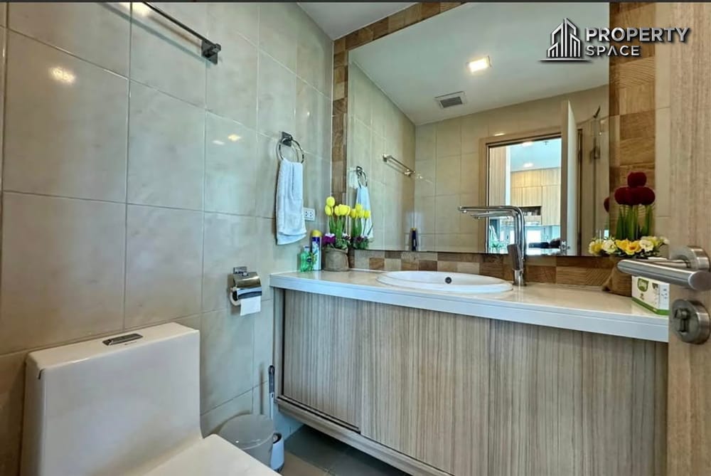 Stunning Sea View Corner Unit In City Garden Tower Condominium For Sale Image 14