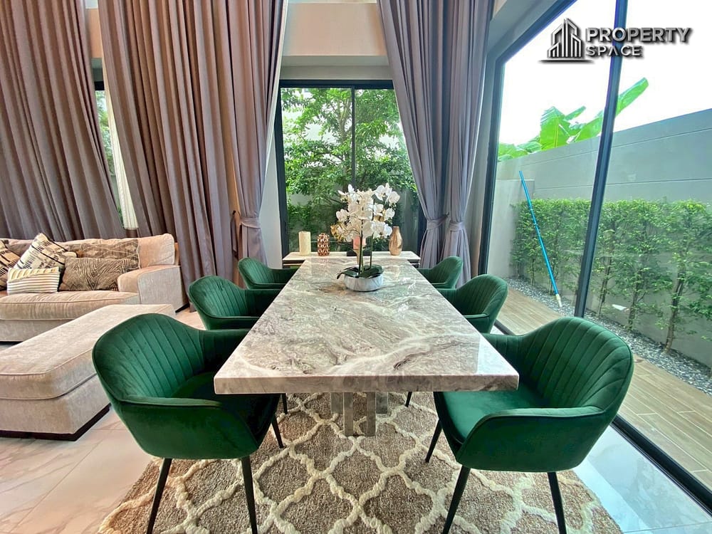 Luxury 4 Bedroom Pool Villa in Madcha Nirvana Huai Yai For Sale & Rent Image 10