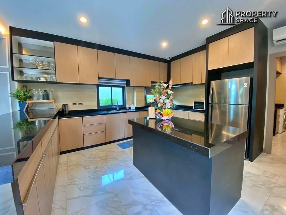 Luxury 4 Bedroom Pool Villa in Madcha Nirvana Huai Yai For Sale & Rent Image 14