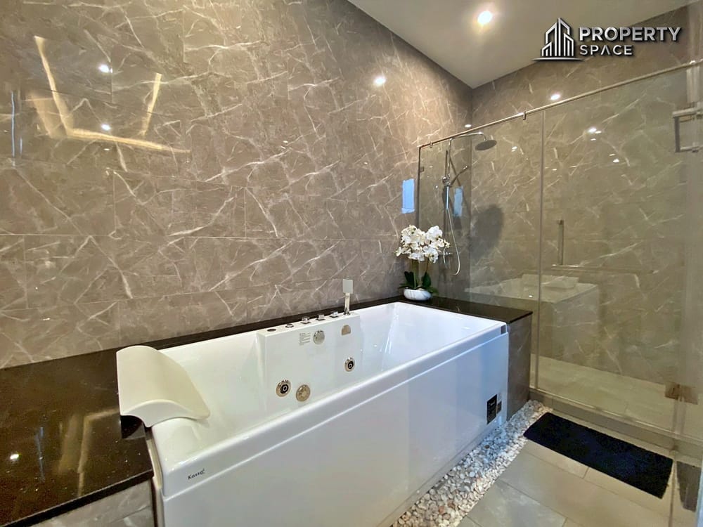 Luxury 4 Bedroom Pool Villa in Madcha Nirvana Huai Yai For Sale & Rent Image 27
