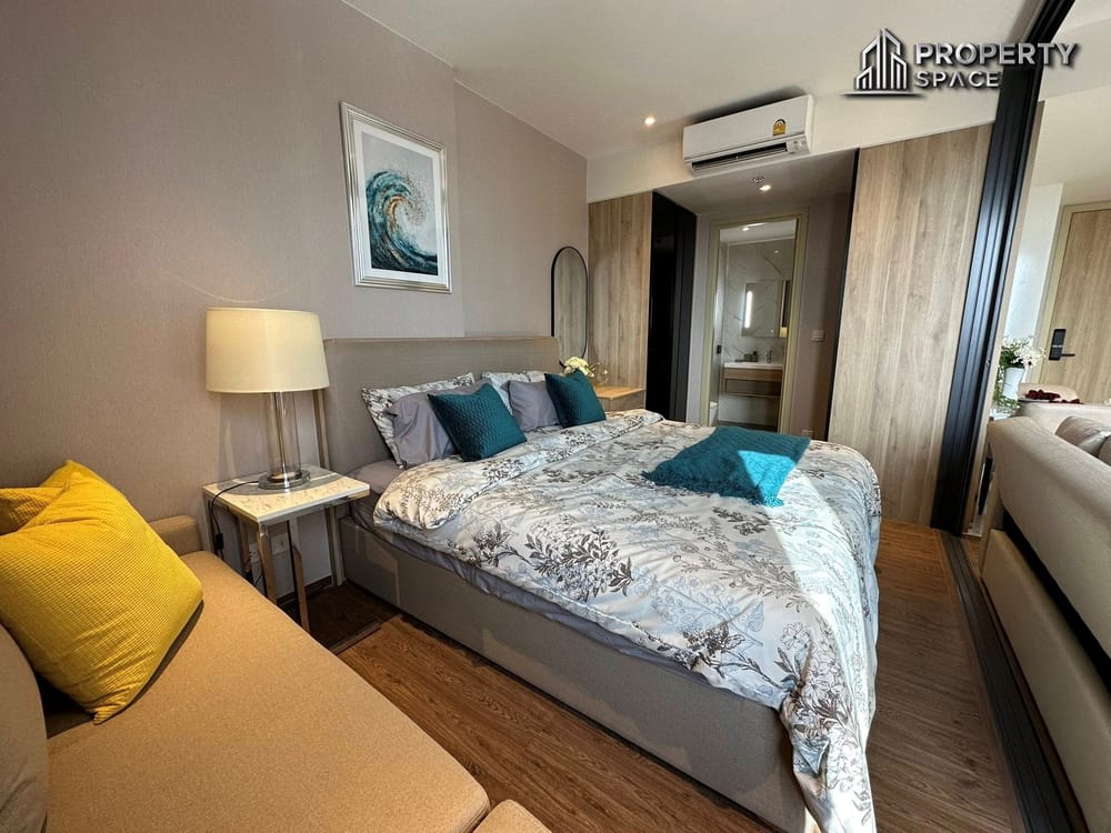 1-Bedroom Beautiful Sea View Unit in Once Pattaya For Rent Image 5