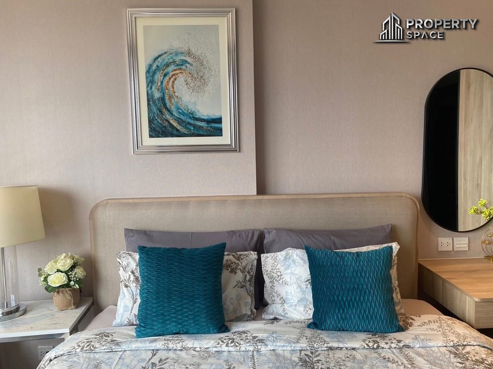1-Bedroom Beautiful Sea View Unit in Once Pattaya For Rent Image 6
