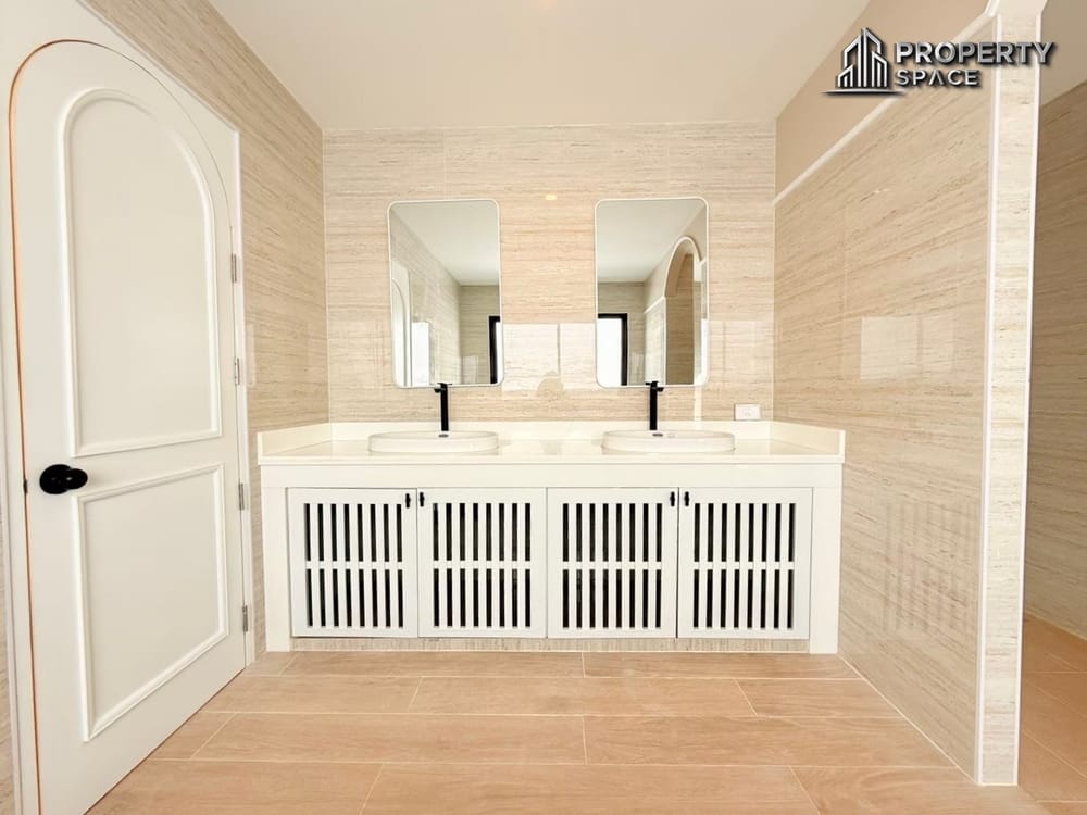 Brand New 4-Bedroom Pool Villa Near Tara Pattana International School Pattaya For Sale Image 22