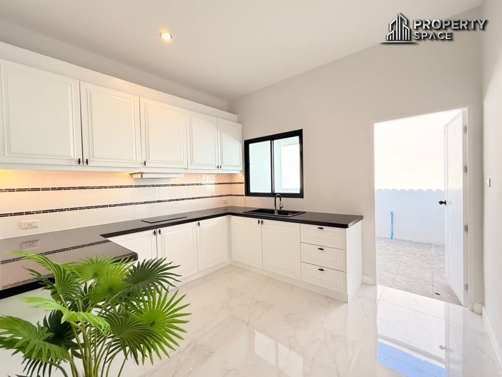 Brand New 4-Bedroom Pool Villa Near Tara Pattana International School Pattaya For Sale Image 15