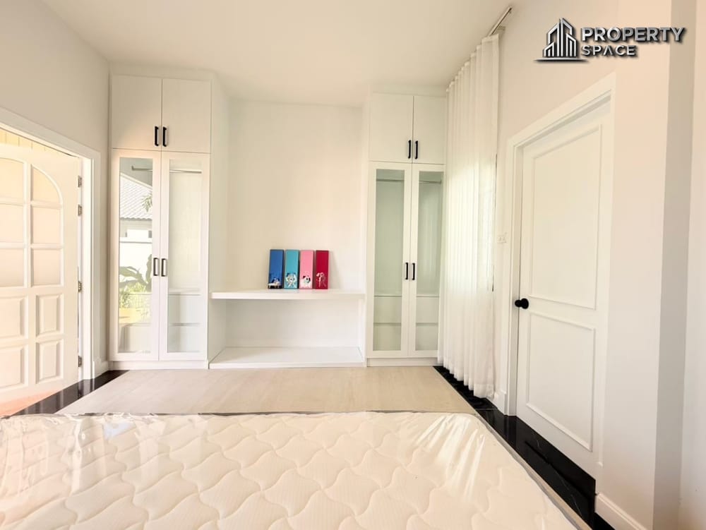 Brand New 4-Bedroom Pool Villa Near Tara Pattana International School Pattaya For Sale Image 27