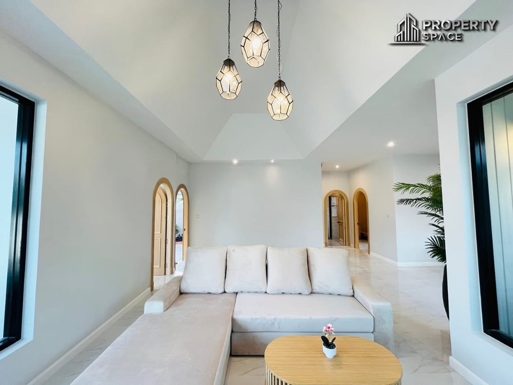 Brand New 4-Bedroom Pool Villa Near Tara Pattana International School Pattaya For Sale Image 6