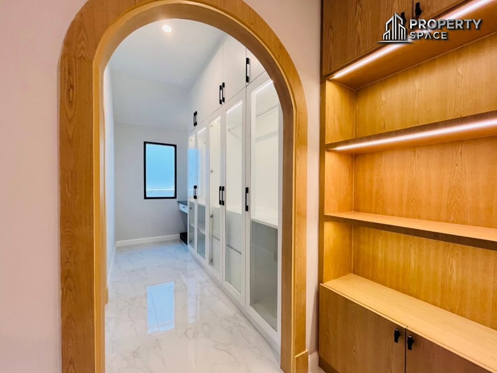 Brand New 4-Bedroom Pool Villa Near Tara Pattana International School Pattaya For Sale Image 19