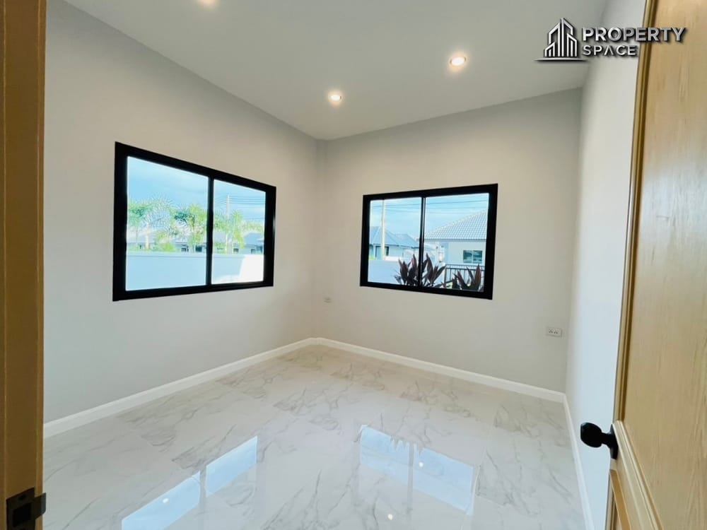 Brand New 4-Bedroom Pool Villa Near Tara Pattana International School Pattaya For Sale Image 28