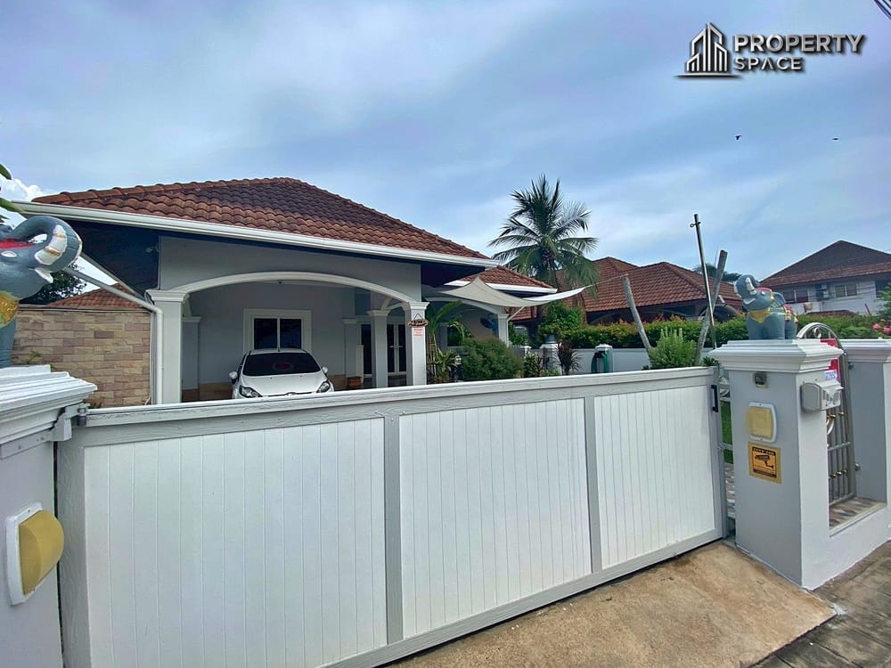 Charming Thai Style 3 Bedroom Pool Villa in East Pattaya for Sale Image 32