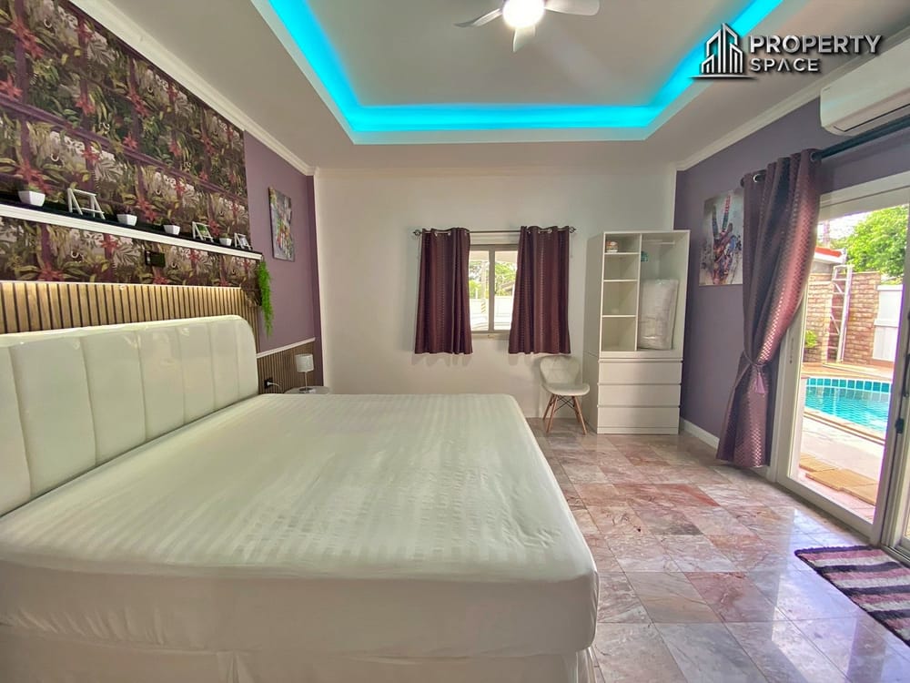 Charming Thai Style 3 Bedroom Pool Villa in East Pattaya for Sale Image 15