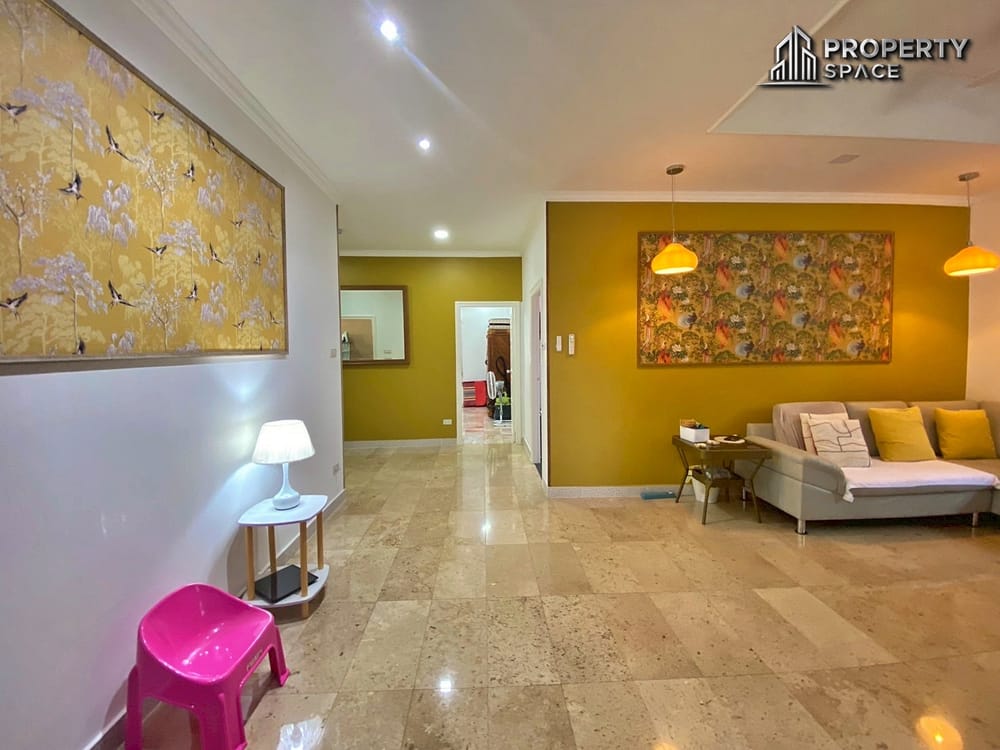 Charming Thai Style 3 Bedroom Pool Villa in East Pattaya for Sale Image 6