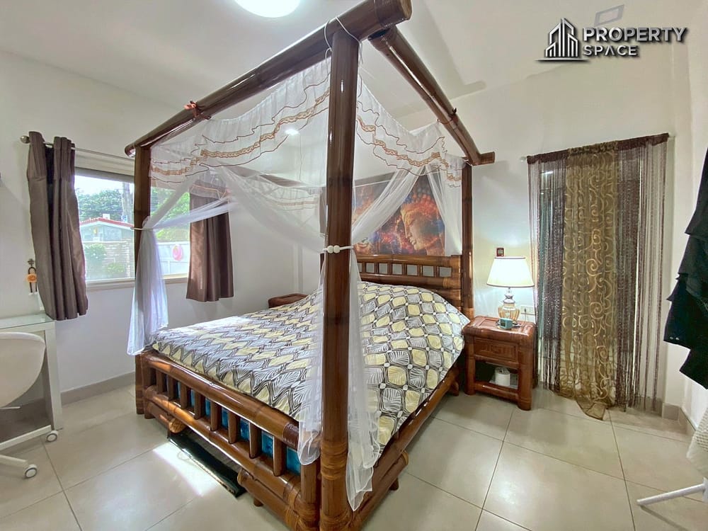 Charming Thai Style 3 Bedroom Pool Villa in East Pattaya for Sale Image 20