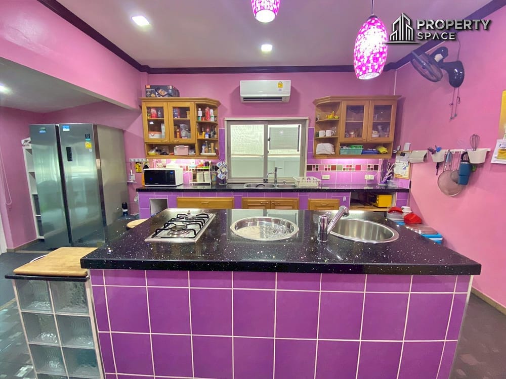Charming Thai Style 3 Bedroom Pool Villa in East Pattaya for Sale Image 13