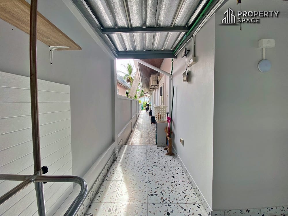 Charming Thai Style 3 Bedroom Pool Villa in East Pattaya for Sale Image 29