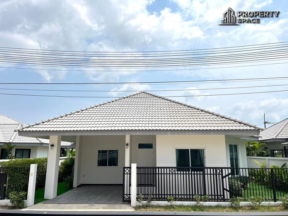 Brand New 3-Bedroom Single House Near International School In East Pattaya For Sale Image 1