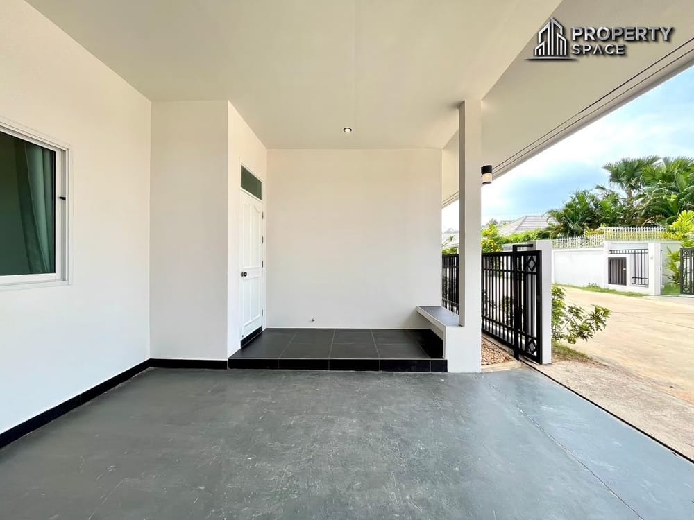 Brand New 3-Bedroom Single House Near International School In East Pattaya For Sale Image 6