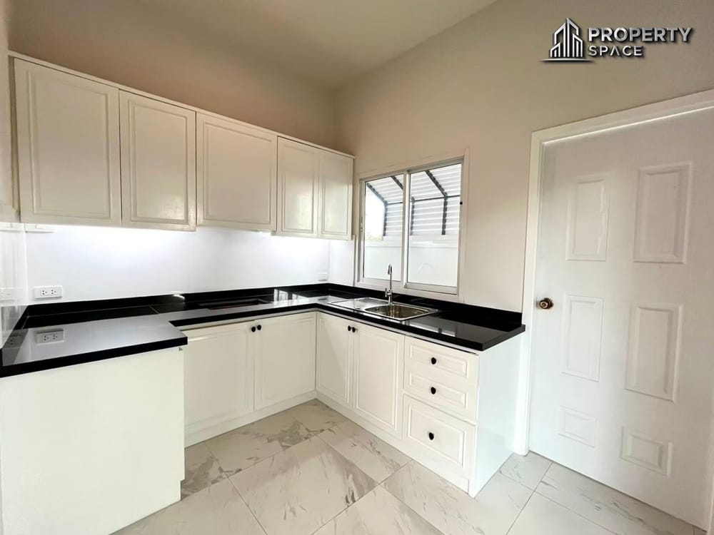 Brand New 3-Bedroom Single House Near International School In East Pattaya For Sale Image 12