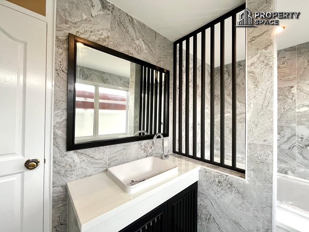 Brand New 3-Bedroom Single House Near International School In East Pattaya For Sale Image 19