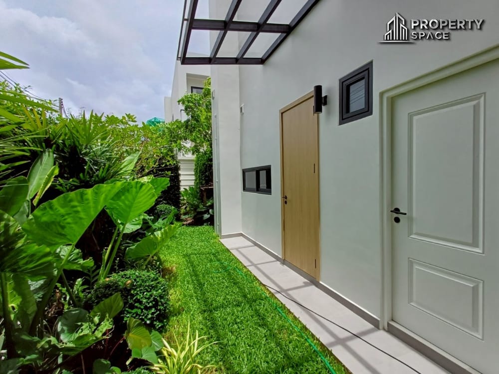 Luxurious Modern Pool Villa 4-Bedroom in South Pattaya Prime Location For Sale Image 57