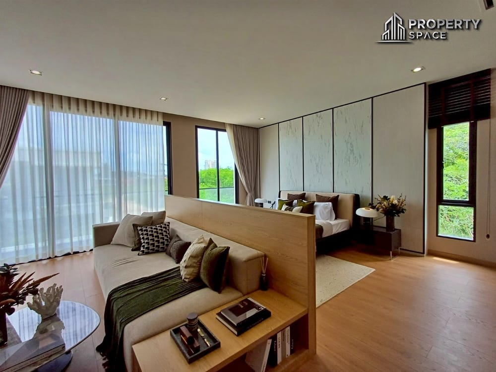 Luxurious Modern Pool Villa 4-Bedroom in South Pattaya Prime Location For Sale Image 29